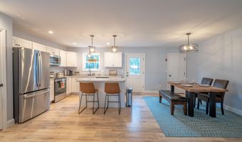 24 Wildwood Dr, Bangor, ME 04401