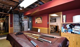 594 Terra Ln, Amherst, OH 44001