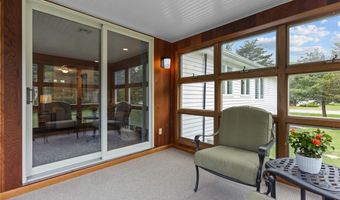 15 Womantam Ln, Cumberland, RI 02864