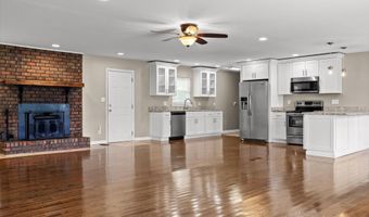 11127 E Brainerd Rd, Apison, TN 37302