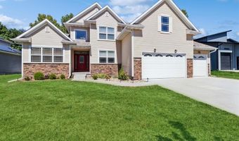 4121 Cochrane Pkwy, Ames, IA 50014