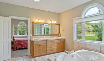 3057 Hwy 71, Cambridge, ID 83610
