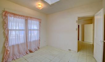 1723 VALLEY Rd SW, Albuquerque, NM 87105