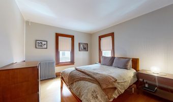 25 University Ter, Burlington, VT 05401