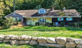 16 Mott Dr, Alloway, NJ 07462