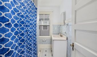 154 Armington St, Cranston, RI 02905