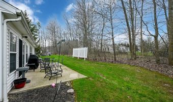 194 Kensington Ct, Aurora, OH 44202