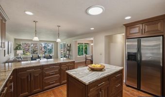950 Edgewood Dr NW, Albany, OR 97321