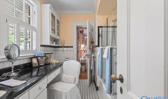 519 E Main St, Albertville, AL 35950