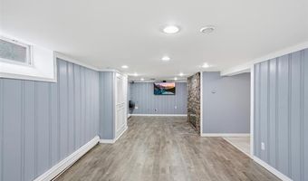 6354 Shenandoah Ave, Allen Park, MI 48101
