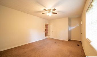 1009 MAXANNA Dr, Anniston, AL 36206