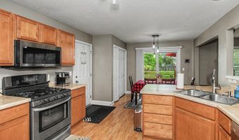 2517 Clayton Dr, Ames, IA 50010