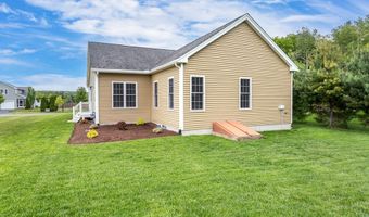 4 Candlelight Ln, Bellingham, MA 02019