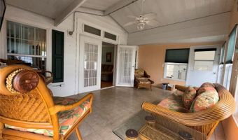 194 S PORT ROYAL Ln, Apollo Beach, FL 33572