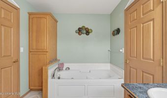 6616 Comanche St, Bonners Ferry, ID 83805