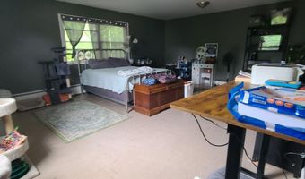 34 Gage St, Augusta, ME 04330