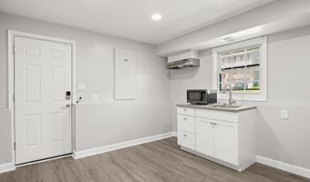 12715 LODE St, Bowie, MD 20720