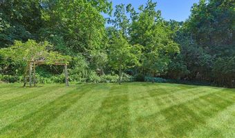 5 Nelson St, Attleboro, MA 02703