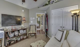 7386 Lake Lakota Pl, Indianapolis, IN 46217