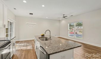 1522 Wembley Dr, Charlotte, NC 28205