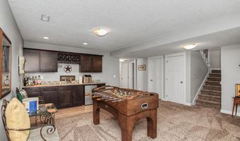 1408 Ledges Dr, Ames, IA 50010