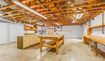 1320 Pratt Rd, Ararat, NC 27007