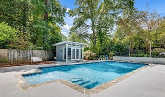 2821 Laurel Ridge Dr, Decatur, GA 30033