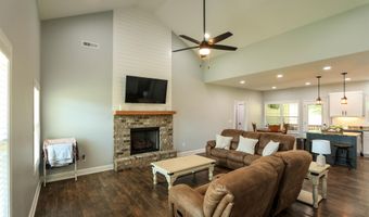 156 DEERFIELD Cir, Anniston, AL 36207