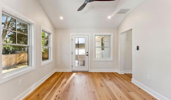 515 Sandalwood Rd, Villas, NJ 08251