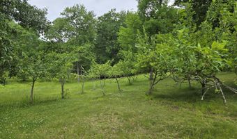 36 Sevigny Dr, Alfred, ME 04002
