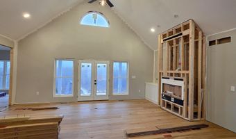 8247 E State Road 54, Bloomfield, IN 47424