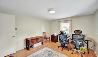 64 Sandy Ln, Burlington, VT 05408