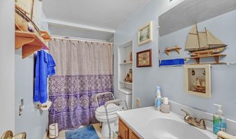 958 W Hunt Rd, Alcoa, TN 37701