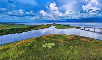 134 Sawyer Ln, Apalachicola, FL 32320