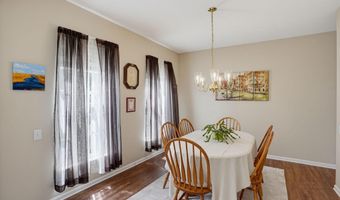 10 WHIRLAWAY Dr, Bear, DE 19701