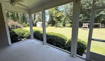 827 Plantation Dr, Adel, GA 31620
