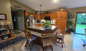 2145 Kenneth Dr, Albert Lea, MN 56007
