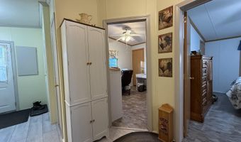 5 Freedom Ln, Belfast, ME 04915