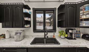 359 S Shilling St, Blackfoot, ID 83201