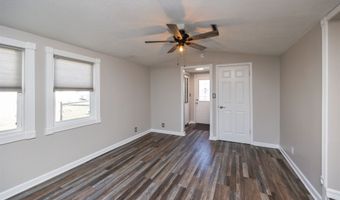 209 4th St SE, Altoona, IA 50009
