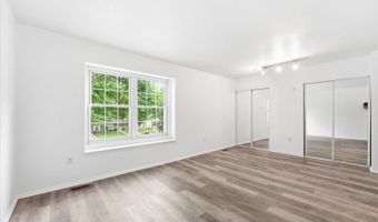 293 Gettysburg Way, Bayonne, NJ 07035