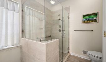 2 AUDUBON Cir, Berlin, MD 21811