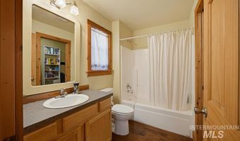 51 Ranch Cir, Cascade, ID 83611