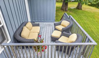748 Riverside Dr, Augusta, ME 04330