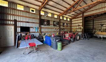 10418 CHAMPOEG Rd, Aurora, OR 97002