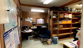 412 425 E Front St, De Kalb, TX 75559
