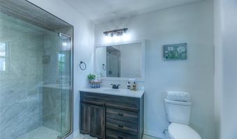 1063 Rolling Meadows Ct, Bartlesville, OK 74006
