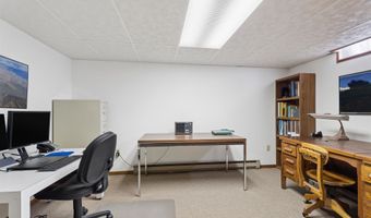 1300 N BAY RIDGE Rd, Appleton, WI 54915