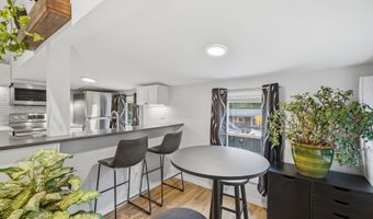 21 Arlington Rd, Coventry, CT 06238