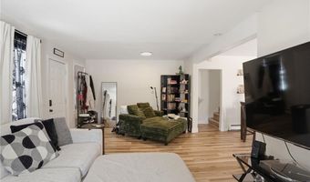 20 Mount Pleasant View Ave, Cumberland, RI 02864